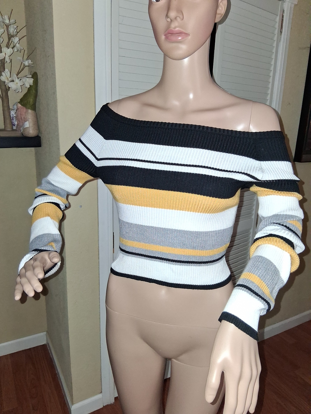 AWESOME U.S.A. Striped Off-the-Shoulder Ribbed Knit Crop Top Sweater L